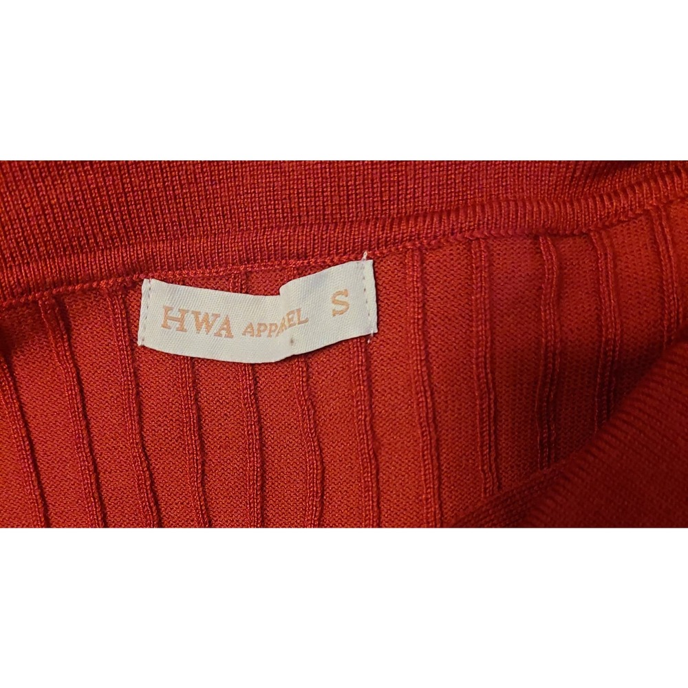 Women's Off the shoulder Cranberry Burgundy Sweater with Pearls  SZ Small - Picture 3 of 3